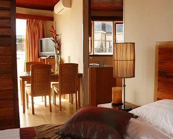 Spanhoek Boutique Hotel ปารามารีโบ ภายนอก รูปภาพ